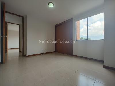 Apartamento de 3 alcobas en arriendo en Poblado Milla De Oro, Medellín, 113 m² · foto 10 de 17