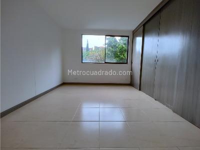 Apartamento de 3 alcobas en arriendo en Poblado Milla De Oro, Medellín, 117 m² · foto 7 de 14
