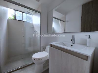 Apartamento de 3 alcobas en arriendo en Poblado Milla De Oro, Medellín, 117 m² · foto 9 de 14