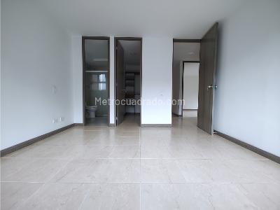 Apartamento de 3 alcobas en arriendo en Poblado Milla De Oro, Medellín, 117 m² · foto 12 de 14