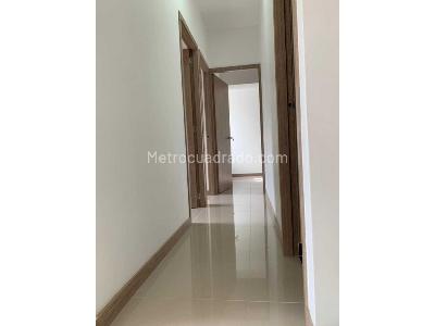 Apartamento de 3 alcobas en venta en Bello, Bello, 64 m² · foto 4 de 7