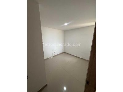 Apartamento de 3 alcobas en venta en Cabañas, Bello, 90 m² · foto 13 de 20