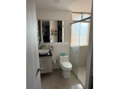 Apartamento de 3 alcobas en venta en Cabañas, Bello, 90 m² · foto 14 de 20
