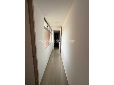 Apartamento de 3 alcobas en venta en Cabañas, Bello, 90 m² · foto 9 de 20