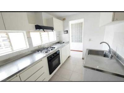 Apartamento de 3 alcobas en venta en La Castellana, Medellín, 104 m² · foto 9 de 12