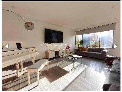 Apartamento en venta en El Poblado, Medellín · foto 2 de 20