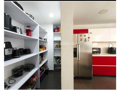 Apartamento en venta en El Poblado, Medellín · foto 12 de 20