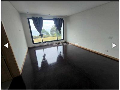 Casa de 3 alcobas en venta en Las Palmas, Medellín · foto 9 de 17