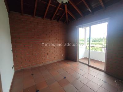 Casa de 4 alcobas en arriendo en San Antonio De Pereira, Rionegro, 350 m² · foto 8 de 20