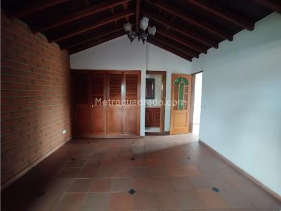Casa de 4 alcobas en arriendo en San Antonio De Pereira, Rionegro, 350 m² · foto 15 de 20