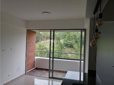 Apartamento de 2 alcobas en venta en Amazonia, Bello, 64 m² · foto 4 de 18