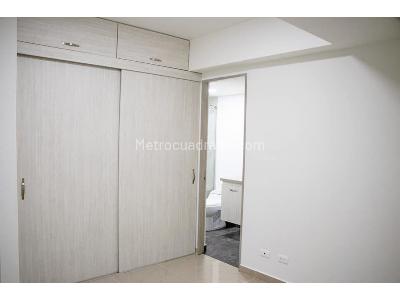 Apartamento de 2 alcobas en venta en Amazonia, Bello, 64 m² · foto 11 de 18