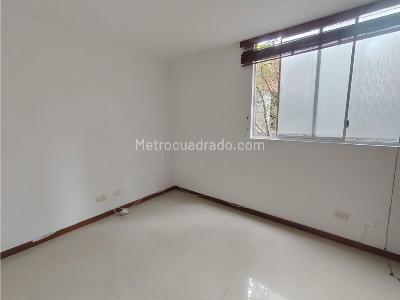 Apartamento de 2 alcobas en arriendo en Loma Del Indio, Medellín, 65 m² · foto 14 de 15