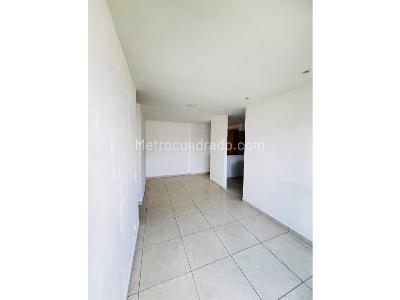 Apartamento de 3 alcobas en venta en La Gabriela, Bello, 72 m² · foto 11 de 16
