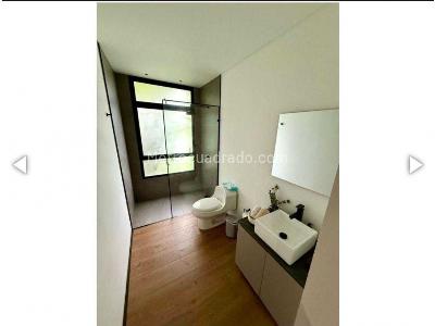Apartamento de 3 alcobas en venta en El Poblado, Medellín, 202 m² · foto 16 de 20