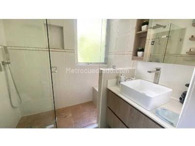 Apartamento de 3 alcobas en venta en El Poblado, Medellín, 158 m² · foto 10 de 20