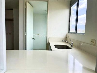 Apartamento de 3 alcobas en venta en El Poblado, Medellín, 107 m² · foto 14 de 20
