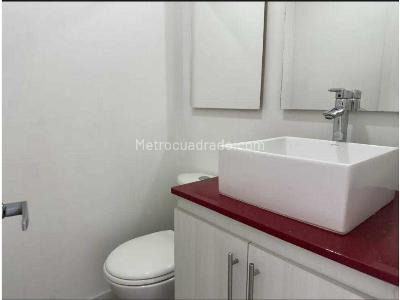 Apartamento de 3 alcobas en venta en El Poblado, Medellín, 107 m² · foto 18 de 20