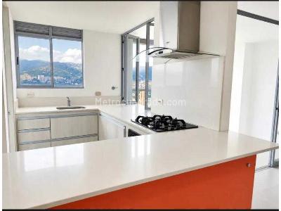 Apartamento de 3 alcobas en venta en El Poblado, Medellín, 107 m² · foto 5 de 20
