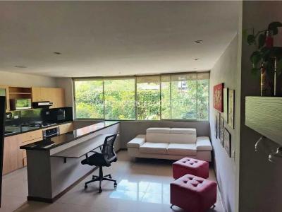 Apartamento en venta en El Poblado, Medellín · foto 2 de 13