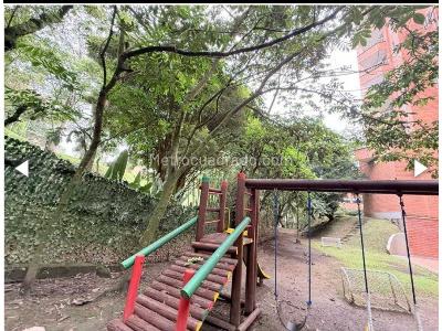 Apartamento de 3 alcobas en venta en San Lucas, Medellín, 108 m² · foto 10 de 12