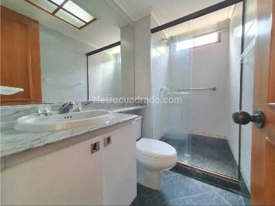 Apartamento en venta en El Poblado, Medellín · foto 12 de 20