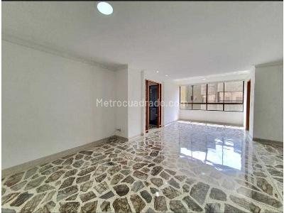 Apartamento en venta en El Poblado, Medellín · foto 4 de 20