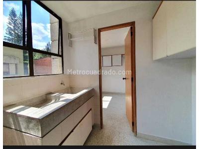 Apartamento en venta en El Poblado, Medellín · foto 8 de 20