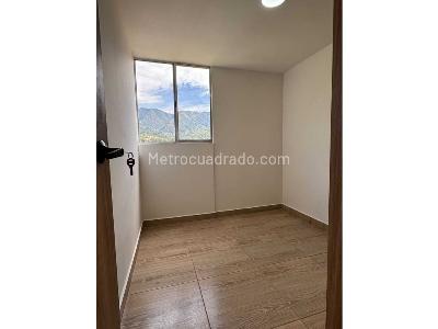 Apartamento de 2 alcobas en venta en Bello, Bello, 55 m² · foto 8 de 15