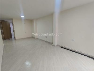 Casa en arriendo en Lopez De Mesa, Medellín · foto 3 de 12