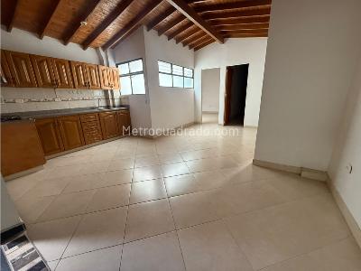 Apartamento de 2 alcobas en arriendo en La America, Medellín, 80 m² · foto 2 de 12