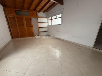 Apartamento de 2 alcobas en arriendo en La America, Medellín, 80 m² · foto 6 de 12