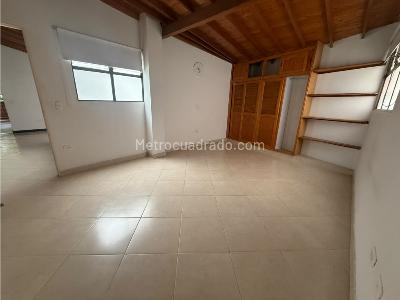Apartamento de 2 alcobas en arriendo en La America, Medellín, 80 m² · foto 7 de 12