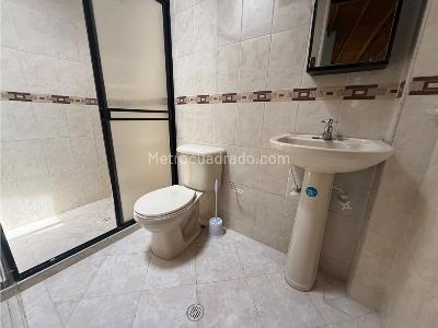 Apartamento de 2 alcobas en arriendo en La America, Medellín, 80 m² · foto 10 de 12