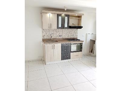 Apartamento de 3 alcobas en venta en Niquia, Bello, 45 m² · foto 2 de 14