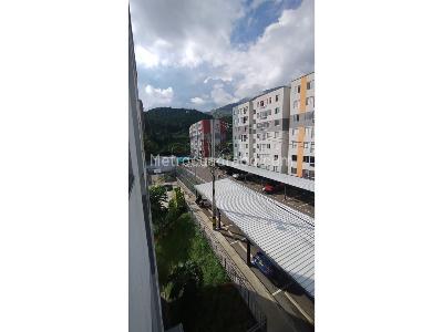 Apartamento de 3 alcobas en venta en Niquia, Bello, 45 m² · foto 14 de 14