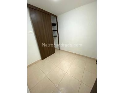 Apartamento de 3 alcobas en arriendo en Florencia, Medellín, 80 m² · foto 13 de 20
