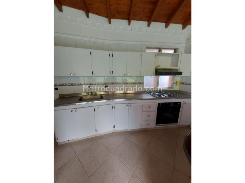 Bright 2BR Apartment in San Javier - 3