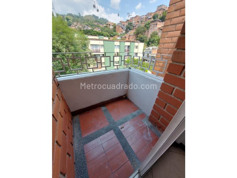 Bright 2BR Apartment in San Javier - 6