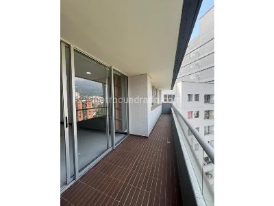 Apartamento de 3 alcobas en venta en Itagui, Itagüí, 112 m² · foto 9 de 20