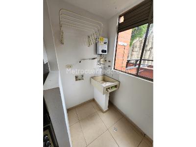 Apartamento en venta en El Poblado, Medellín · foto 5 de 17
