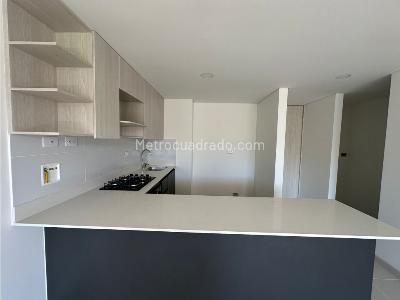 Apartamento en venta en Itagui, Itagüí · foto 3 de 16