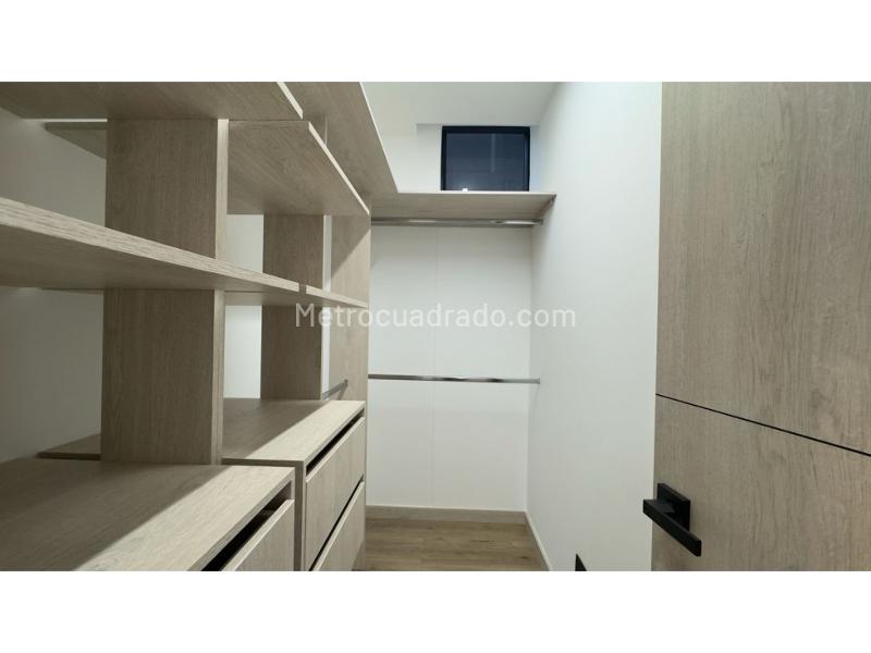 Piso – Envigado, Valle de Aburrá - Más