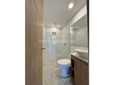 Apartamento de 2 alcobas en venta en Envigado, Envigado, 61 m² · foto 7 de 20