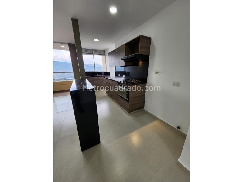 Hermoso Apartamento de 3 Alcobas con Balcón en Sabaneta - 5