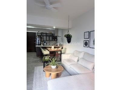 Apartamento de 3 alcobas en venta en Sabaneta, Sabaneta, 100 m² · foto 3 de 13