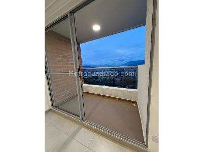 Apartamento en venta en La Cuenca, Envigado · foto 2 de 17