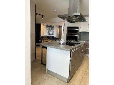 Apartamento de 3 alcobas en venta en Estadio, Medellín, 298 m² · foto 5 de 20