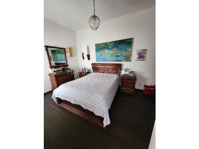 Casa de 5 alcobas en venta en Prado Centro, Medellín, 367 m² · foto 6 de 14