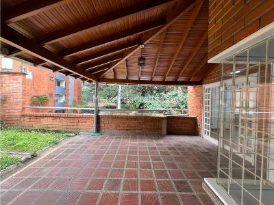 Casa de 4 alcobas en venta en Vizcaya, Medellín, 234 m² · foto 11 de 20